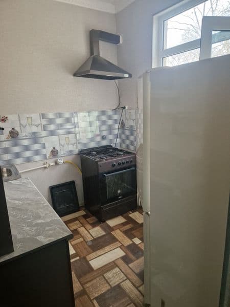 Mirzo Ulugʻbek tumani Yalongʻoch dahasi 108 dom 4 etaj 3 xon