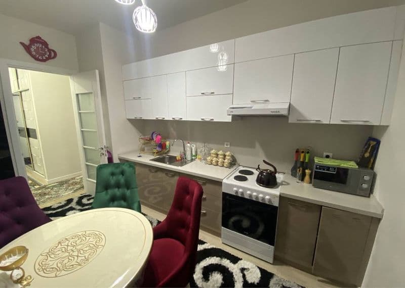 Сдается квартира на Алмазарском районе 2/9/12  86м2<br />
Ко