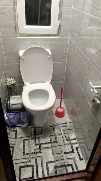 Narxi 800.000. Som chinor metro yonida ishlovchi va studentl