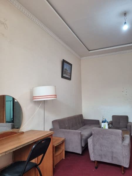 2 kishi turamiz sutudentmz 1 kurs kivartera 2 honale 1 honas — фото 2