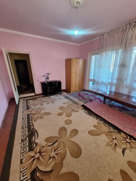 Аренда Қора қамиш  2/4<br />
1 хона<br />
2 етаж<br />
4 ета