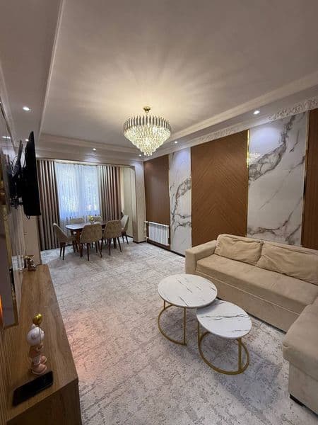 Сдам квартиру  на дархане Новомосковской  <br />
3/2/4<br />