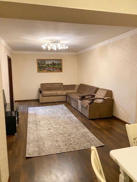 Сдается СВОЯ квартира возле метро Ойбек, напротив гостиницы 