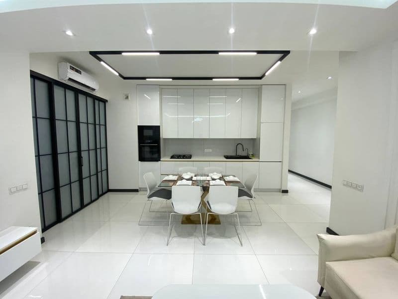 lakatsiya yaxshi <br />
yangi remontdan chiqqan <br />
navas — фото 2