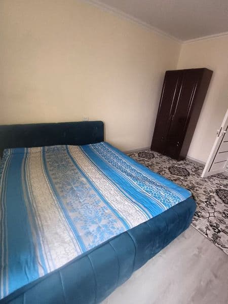 Chilonzor tumani <br />
Novza metro yaqinida 2-xonali kvarti