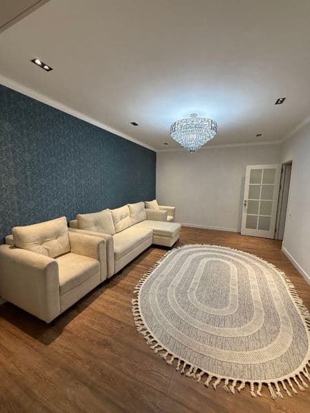 сдается в долгосрочную аренду квартира 3 комнатная 2 этаж ой