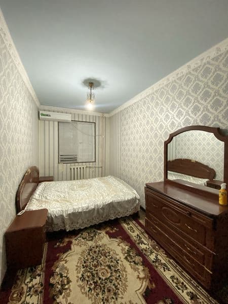 Район: Яшнабад<br />
Ориентир:Дубовий <br />
Планировка: 2 /