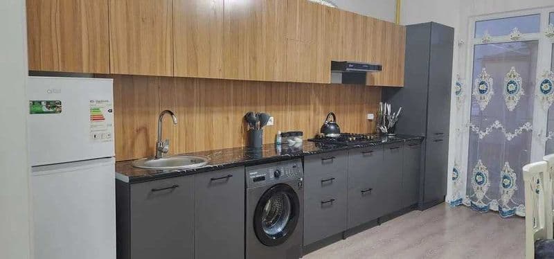 Сдаётся шикарная 1-комнатная квартира в Новостройка<br />
<b — фото 3