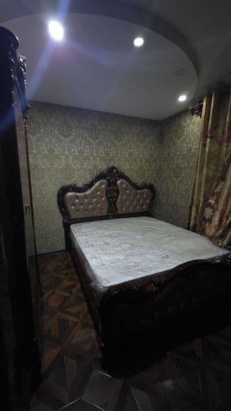 Квартира бор ЯКАСАРОЙ ТУМАНИДАН <br />
 киши бошия 100доллор