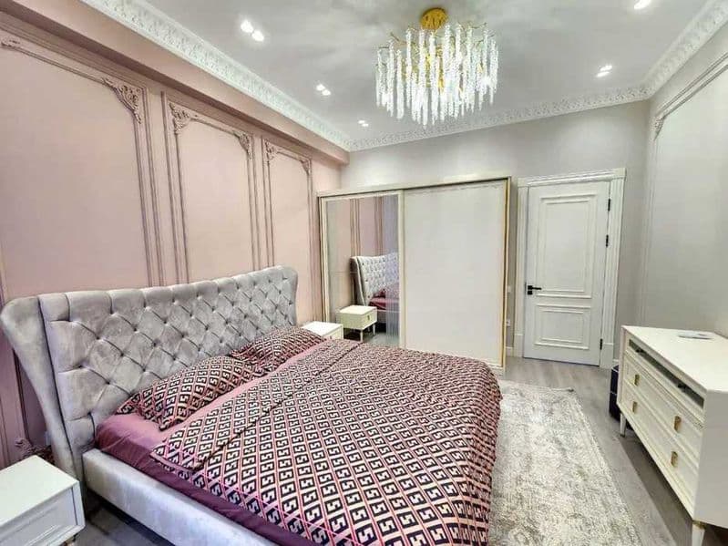 Площадь: 120 м2 кирпич<br />
Состояние: евролюкс<br />
Два с