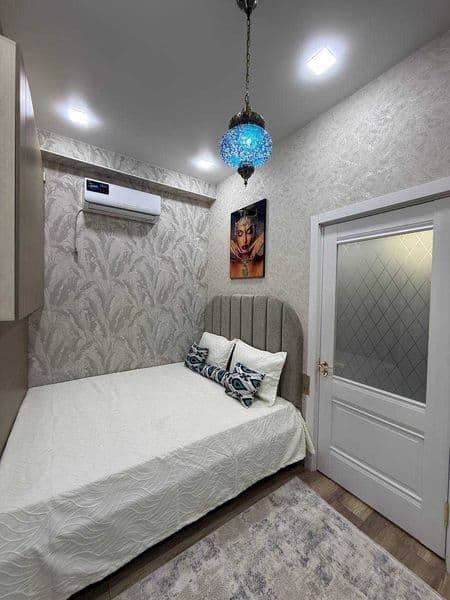 Район: Чиланзар<br />
<br />
Адрес: Чилонзар 10-квартил<br /