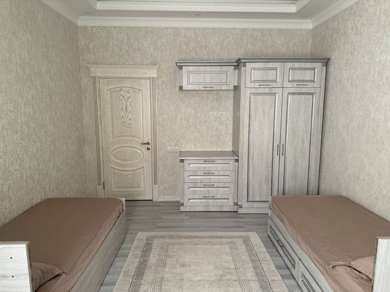 •  Сдаётся в Аренду 3-х комнатная квартира в Юнусабадском ра