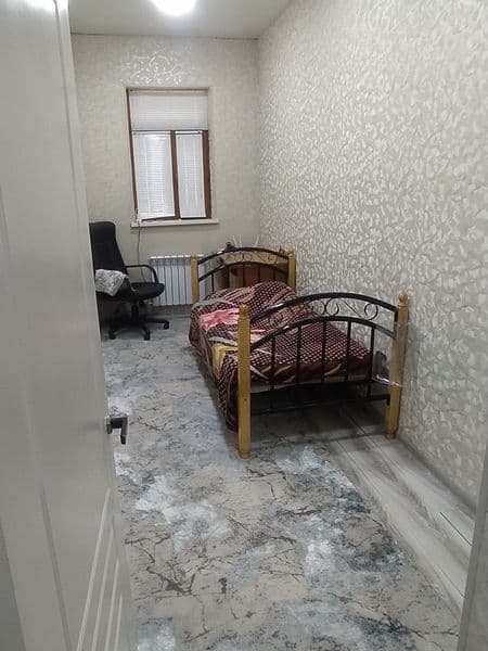 Сдаю комнату в частном доме девушке или женщине русскоязычно