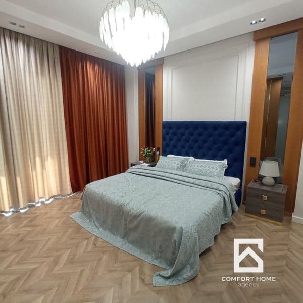 Элитный апартамент<br />
Район: Мирабад <br />
3/7/9<br />
Т