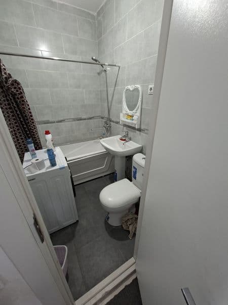 Яшнобод раён. 1/2/9<br />
Арентер:  ЖК Ассалом Сохил<br />
Г — фото 2