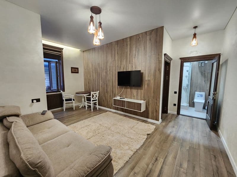 Сдаю свою 2 х комнатную квартиру в  Яккасарайском районе гли