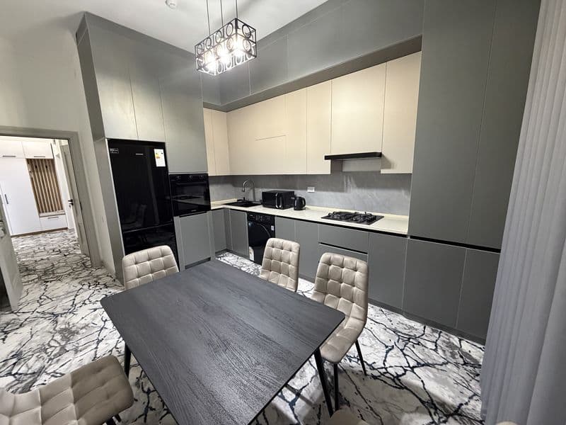 Мирзо Улугбекский район, улица Миллий бог,<br />
Рядом с пар