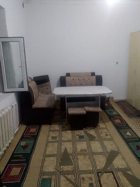 Qulay va ixcham 3 xonali uy ijaraga beriladi.<br />
Xonalar 