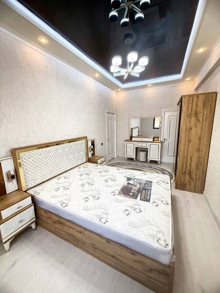 Сдаётся 1-комнатная квартира в хорошем районе<br />
Район: С