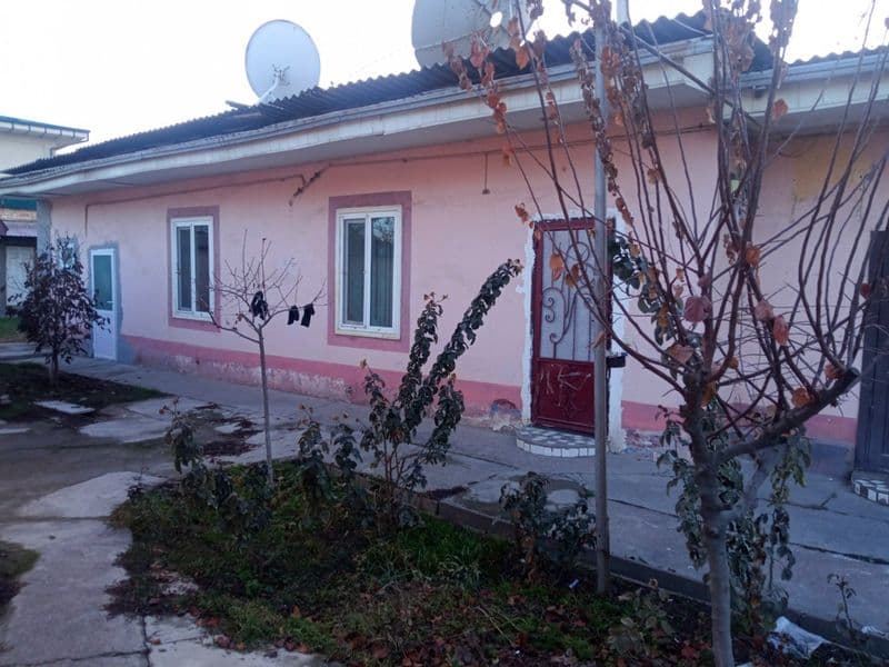 Аренда. Ижарада туришга угил болалар олинади. Студентларга ш