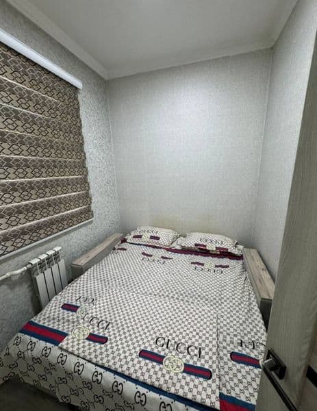 Bektemir tumani qoyliq bozor oldida 2 xonali uy studentlar v