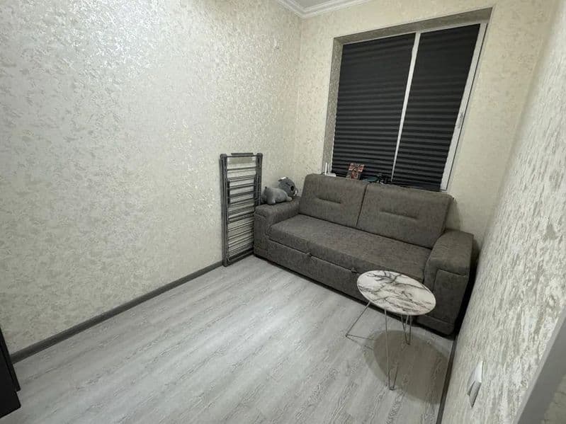 Сдаётся шикарная 1-комнатная квартира в Новостройка<br />
<b — фото 3