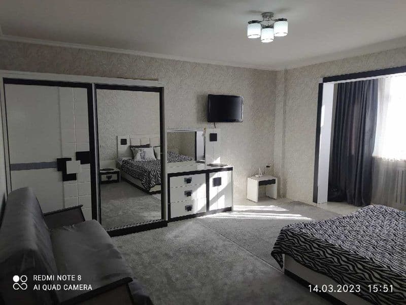 Сдам свою 1 комнатную квартиру на 5 этаже на долгий срок. <b