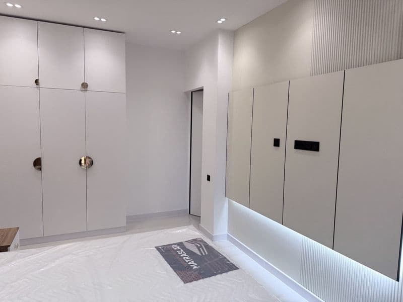 Сдаю квартиру абсолютно новую с авторским ремонтом <br />
Ме — фото 3