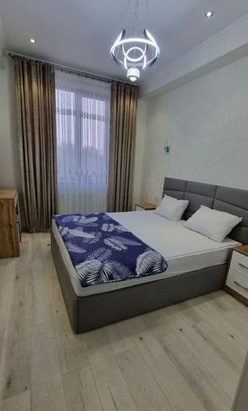 Олмазор<br />
До метро 5 минут пешком.<br />
Квартира проста