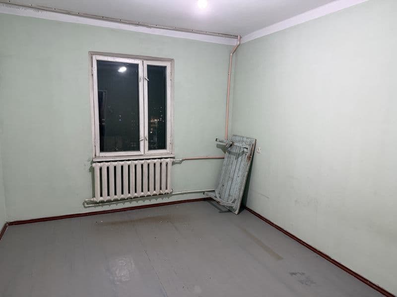 4 xonali 100 kv m 9 etajli dom 9 etajda joylashgan kvartira 