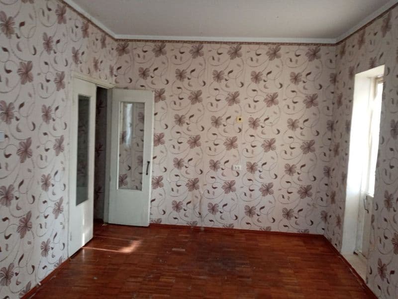 ID 2272<br />
<br />
Сдается упакованная квартира. Рядом ест