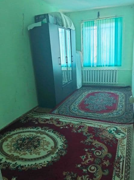 Arenda oilaga yoki qizlarga <br />
Yunusobod 4 kvartal<br />