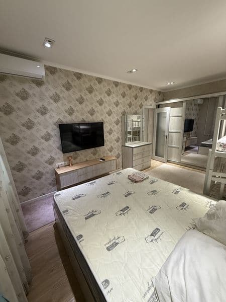 Учтепа 24-квартал 43-дом. <br />
Рядом Фархадский базар, 10-