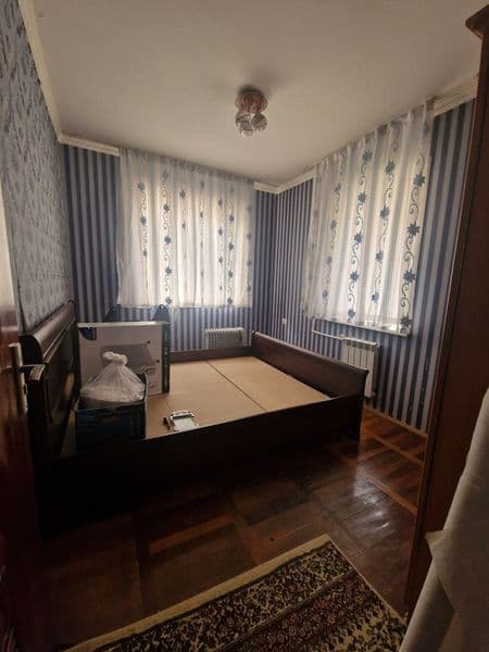 Сдаётся 2 х комнатная квартира на 8 этаже 9 этажного дома.Ча