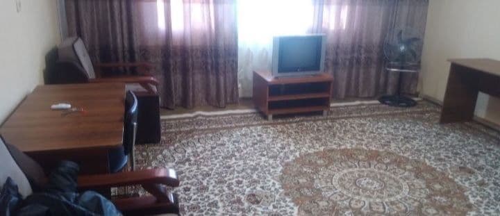 Kvartira ijaraga beriladi<br />
ID: A018<br />
<br />
Rayon: