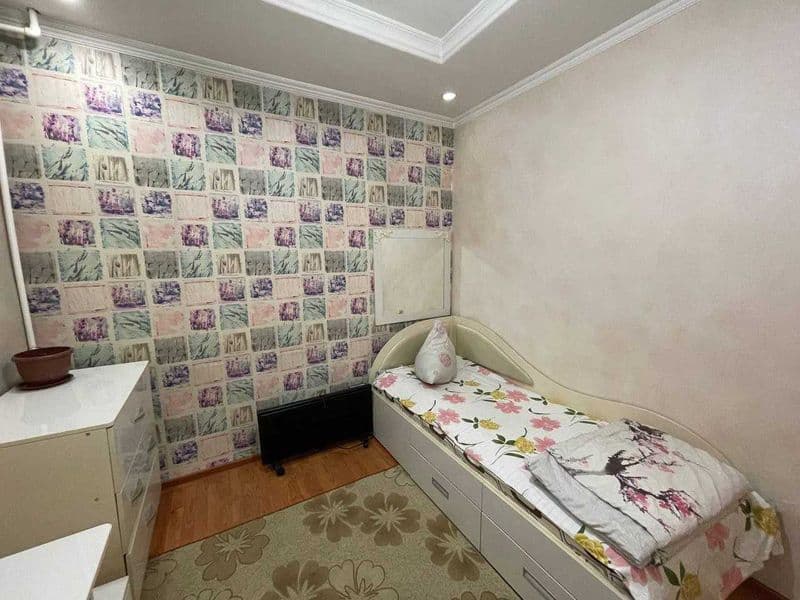 Сдается квартира в центре!!!<br />
Комнат 2<br />
Этаж 2<br  — фото 4