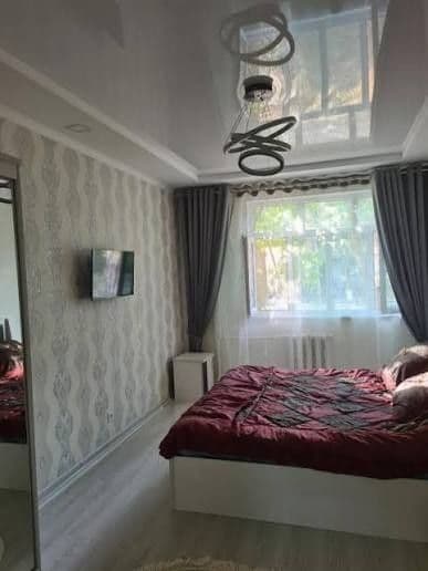 Kvartira chilonzorda 2 ta ayol yoki qiz kere sheriklikga nar