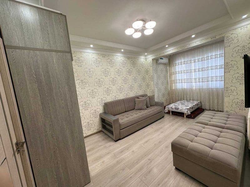 Yunusobod 11 <br />
2 xona <br />
Narxi:400$<br />
Kimga:Oil