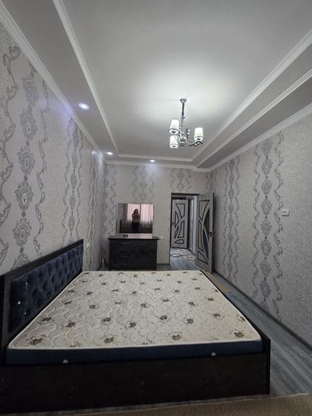 Yakkasaroy tumanida, Drujba metro oldida 2 xonali kvartira i