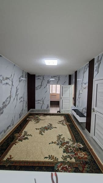 3 хона квартира ижарага берилади. Янги ремонтдан чиккан. Оил