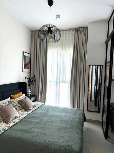 2 комнатную квартиру на 7 этаже,<br />
В квартире есть все н