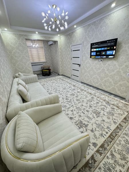 O’zimi uyim. <br />
Makler usluga yo’q. <br />
Chilonzor 8 k