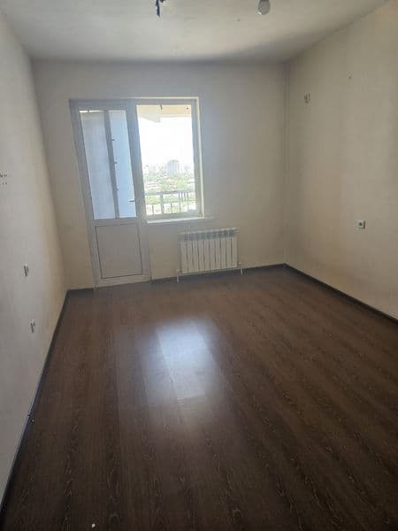 Арендага 2.хонали уй берилади оилага тоза ремонт гиламлари б