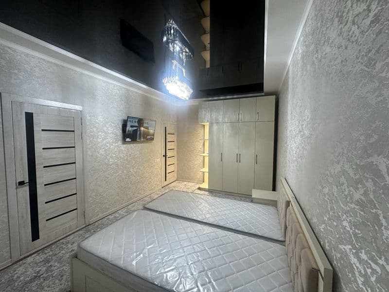 Сдаётся 1-комнатная квартира<br />
Район метро Мирзо Улугбек