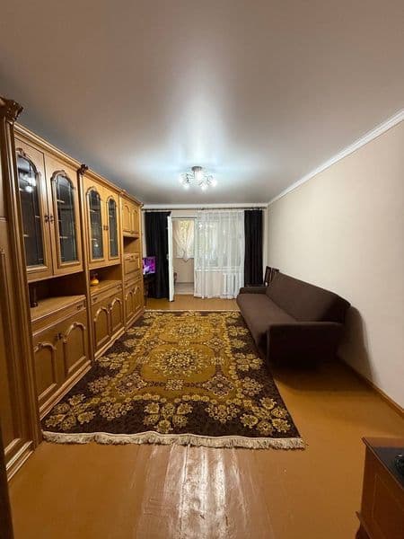 Аренда<br />
​Тип: Вторичка<br />
Адрес: Мирзо-Улугбекский р