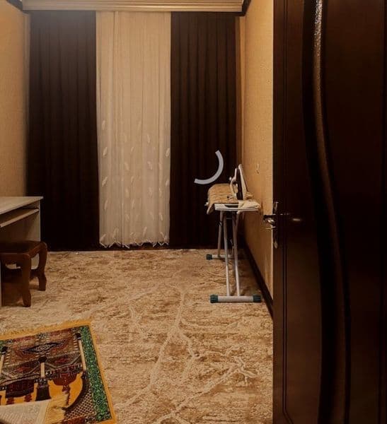 Юнусабад 15<br />
Сдются 2 комнаты в 4 комнатной квартире дл