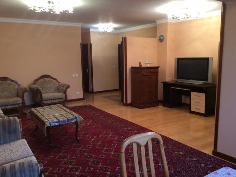 Срочно сдаётся квартира в центре города ул аския, квартира н