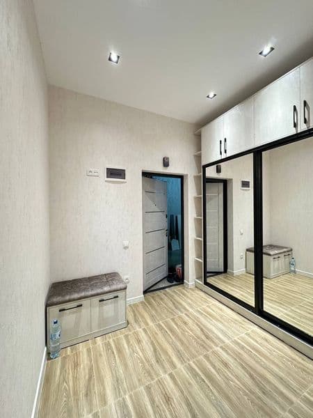 Аренда !!!<br />
Юнусабад 13 квартал<br />
Новостройка <br /