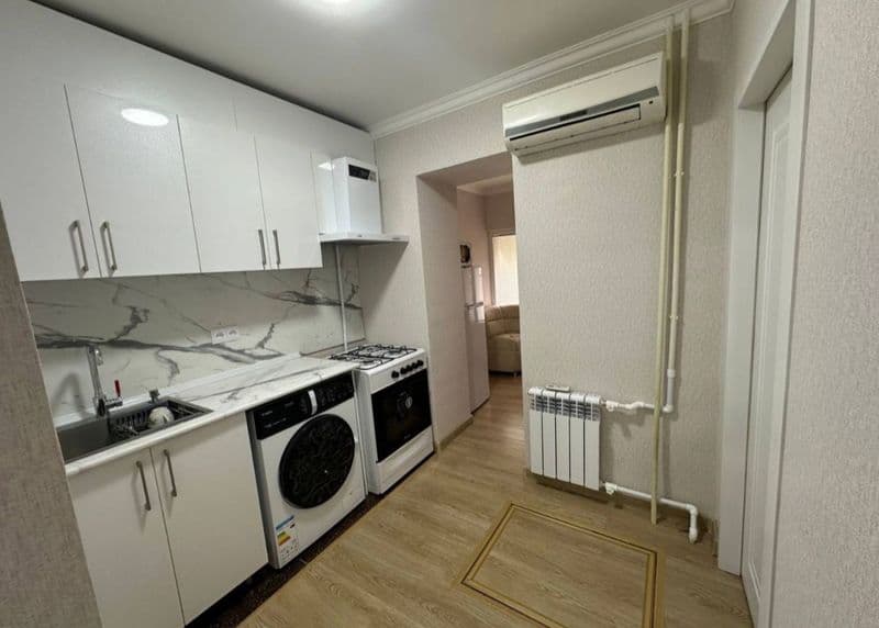 Аренда квартиры. <br />
Буюк Ипак Йули <br />
2/1/4 46м². <b — фото 2