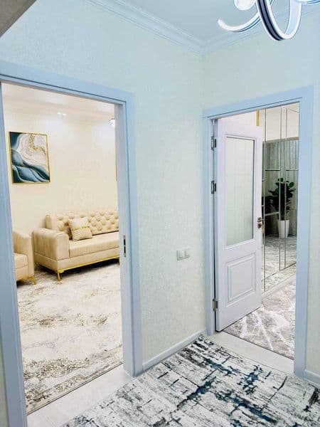 Сдаётся 2-комнатная квартира в современном доме, район Мирзо — фото 4